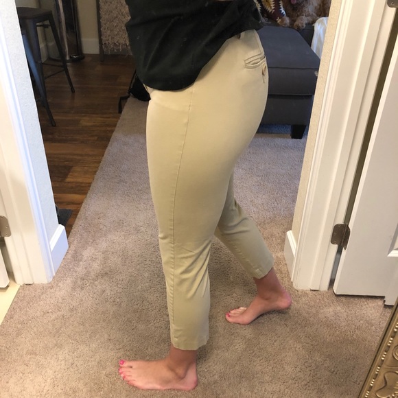 Khaki cropped dress pants - Picture 2 of 3